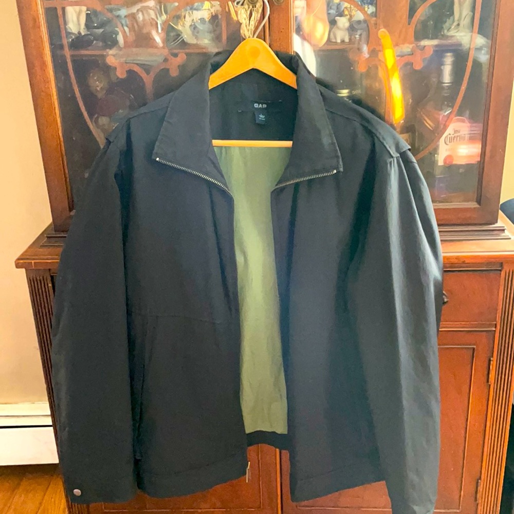 Men’s Black Gap jacket